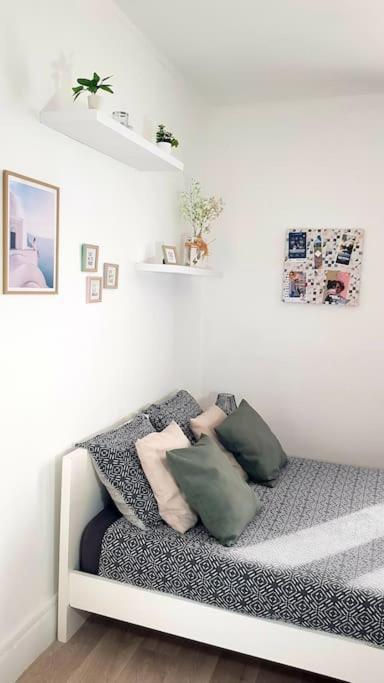 Le Chat Bleu - 26M2- Terrasse Sur Les Toits - Wi-Fi Amiens Ngoại thất bức ảnh
